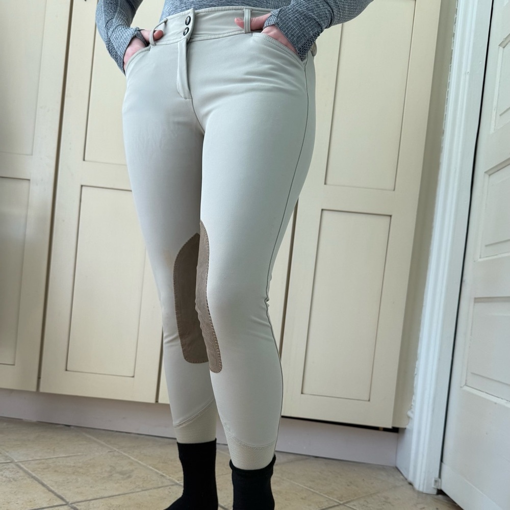 R.J. Classics Riding Breeches – Women’s 28R– Tan. Retailed new at $230.
